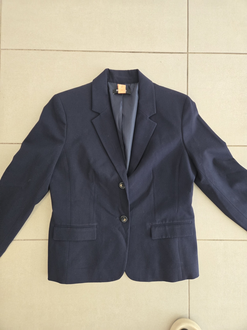 NINE WEST NAVY BLUE POLYESTER BLEND SUIT - Skirt & Blazer - SIZE 8 - Picture 10 of 13